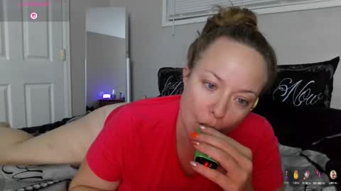 Juli Monroe online show from 10-14-25, 03:40