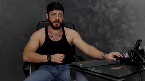 JULiUS   online show from 10-31-25, 09:16