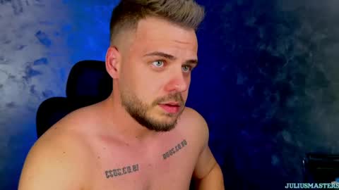 JULiUS   online show from 04-15-26, 07:32