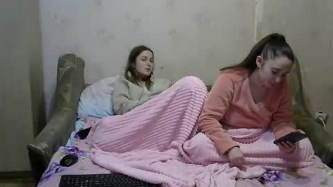 Snapshot of juliya_katie chatting on 02-22-25, 10:42 Juliya Katie online show from 02-22-25, 10:42