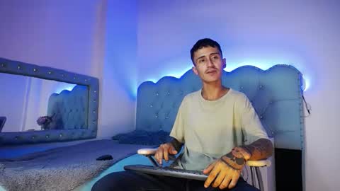 jullian online show from 02-10-26, 11:36