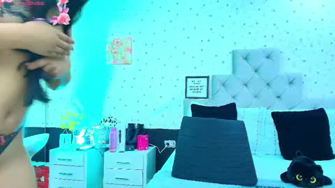 Julieta Reyes   online show from 03-09-26, 11:58