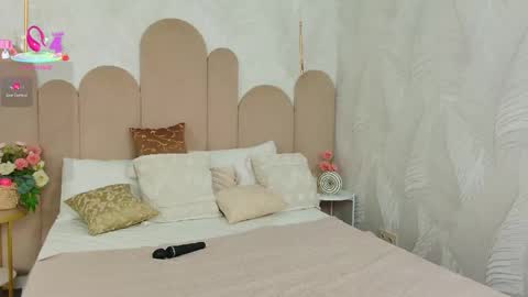 Julli online show from 04-13-26, 05:02