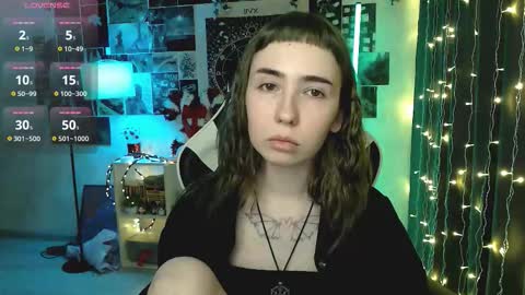 Baroness Von Cringe online show from 12-20-25, 05:42