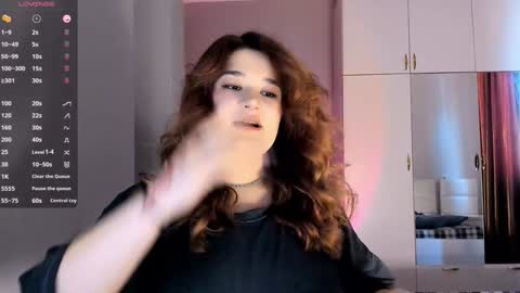 Snapshot of july_slowdive chatting on 01-30-25, 09:04 Julie online show from 01-30-25, 09:04