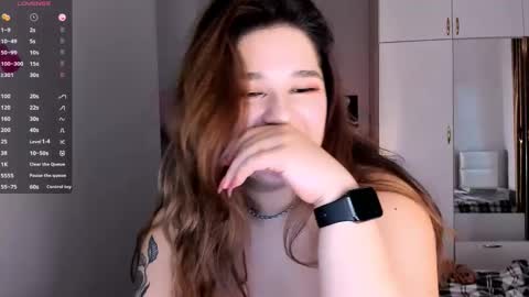 Snapshot of july_slowdive chatting on 02-19-25, 12:44 Julie online show from 02-19-25, 12:44