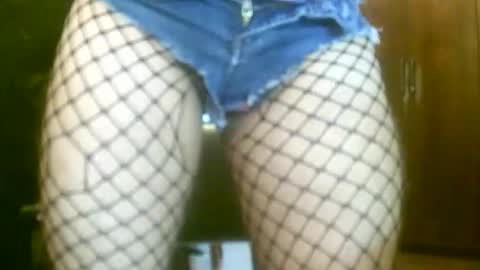 Snapshot of juneandmia chatting on 02-15-26, 12:40 Mia online show from 02-15-26, 12:40