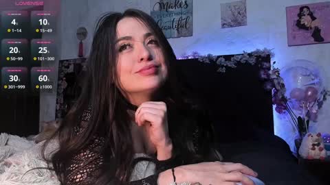Snapshot of junee_ chatting on 12-06-24, 08:26 Maria online show from 12-06-24, 08:26