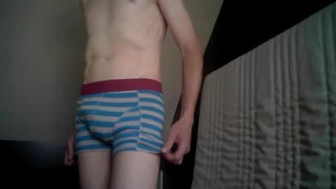 Snapshot of junior25nl chatting on 06-19-26, 11:03 Junior online show from 06-19-26, 11:03