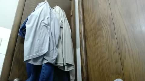 Snapshot of junk_yard_dog chatting on 10-25-25, 01:29 Dave online show from 10-25-25, 01:29