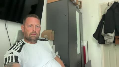 Junky online show from 06-20-26, 01:14