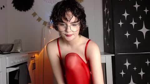 JunneWers online show from 12-21-25, 05:20