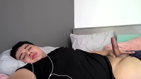 Snapshot of jus02 chatting on 12-03-25, 05:55 jus02 online show from 12-03-25, 05:55