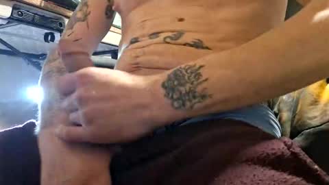 jusntym online show from 11-28-25, 01:03