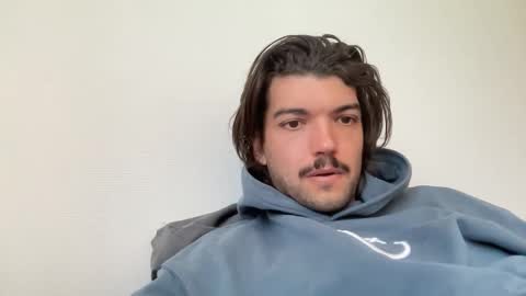 just_a_guy_with_a_big_cock online show from 04-24-26, 08:50