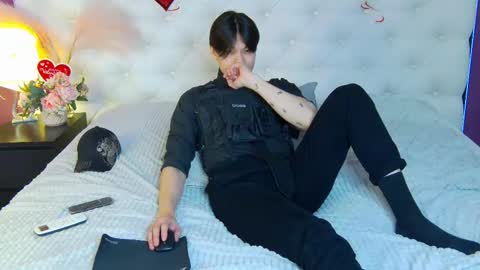 Snapshot of just_gay_ chatting on 02-18-25, 05:21 just_gay_ online show from 02-18-25, 05:21