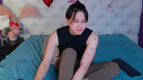 Snapshot of just_gay_ chatting on 02-26-25, 12:27 just_gay_ online show from 02-26-25, 12:27