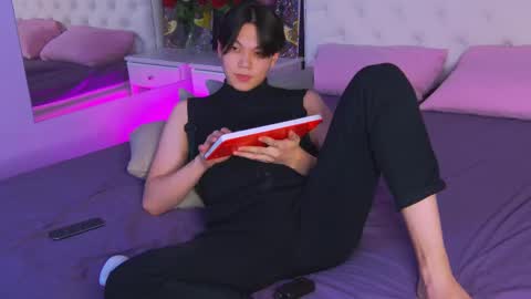 Snapshot of just_gay_ chatting on 03-08-25, 10:34 just_gay_ online show from 03-08-25, 10:34