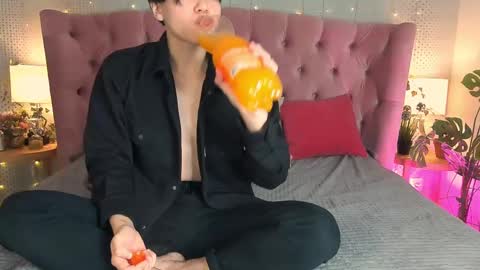 Snapshot of just_gay_ chatting on 03-09-25, 04:33 just_gay_ online show from 03-09-25, 04:33