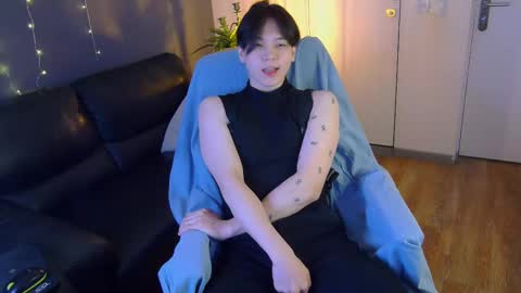 Snapshot of just_gay_ chatting on 03-11-25, 01:23 just_gay_ online show from 03-11-25, 01:23
