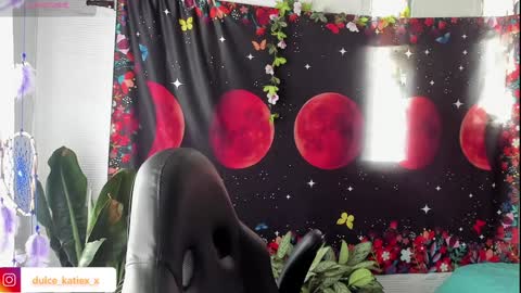 Snapshot of just_katiex chatting on 01-09-25, 07:18 Sofia online show from 01-09-25, 07:18