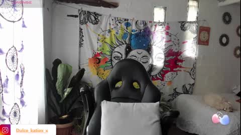 Snapshot of just_katiex chatting on 01-27-25, 05:58 Sofia online show from 01-27-25, 05:58