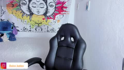 Sofia online show from 04-05-26, 02:14