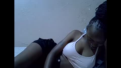 Snapshot of just_nuru chatting on 02-13-25, 09:41 just_nuru online show from 02-13-25, 09:41