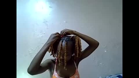 Snapshot of just_nuru chatting on 02-23-25, 01:53 just_nuru online show from 02-23-25, 01:53