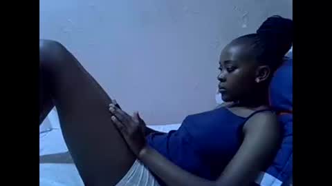Snapshot of just_nuru chatting on 03-09-25, 01:25 just_nuru online show from 03-09-25, 01:25