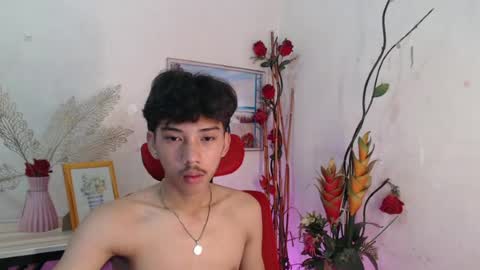 Snapshot of just_smilexxx chatting on 07-31-26, 05:45 just_smilexxx online show from 07-31-26, 05:45