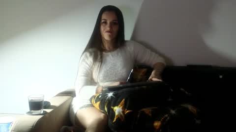 JustAnne online show from 12-15-25, 06:01