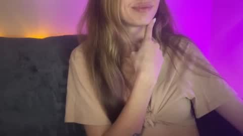 Molly online show from 01-09-25, 06:47