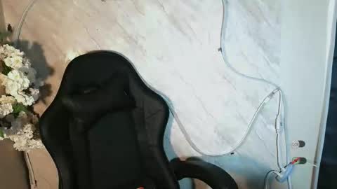 justhewayouare21 online show from 05-03-26, 02:06