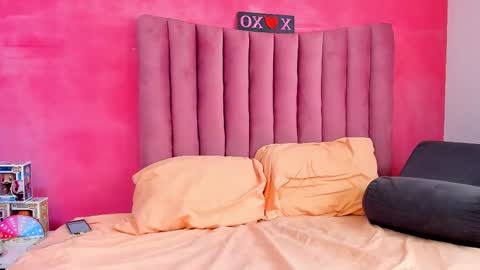 JUSTIN Y JAZMIN online show from 12-20-25, 07:21