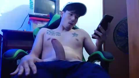 justin_taylor02 online show from 09-30-25, 02:55