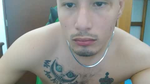 justin_taylor02 online show from 12-04-25, 02:59