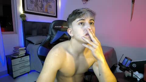 Snapshot of justin_trevor chatting on 05-02-26, 11:54 Justin trevor online show from 05-02-26, 11:54