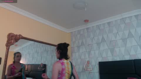 Justine online show from 01-29-25, 04:36