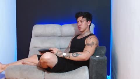 justinfuller_31 online show from 12-20-25, 08:43