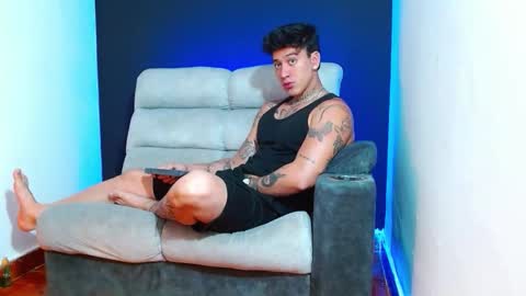 justinfuller_31 online show from 01-14-26, 04:12