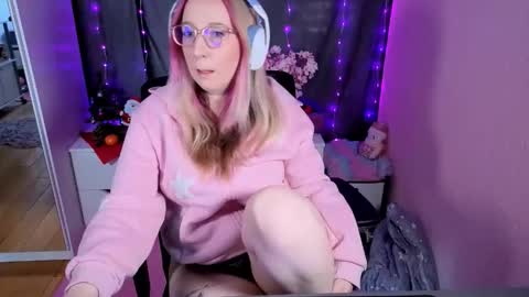 Kerry online show from 12-15-25, 09:24