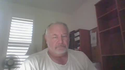 justme196756 online show from 10-25-25, 04:46