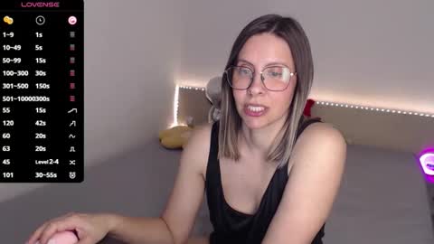 Snapshot of justmexy7 chatting on 05-27-26, 04:26 Julie online show from 05-27-26, 04:26