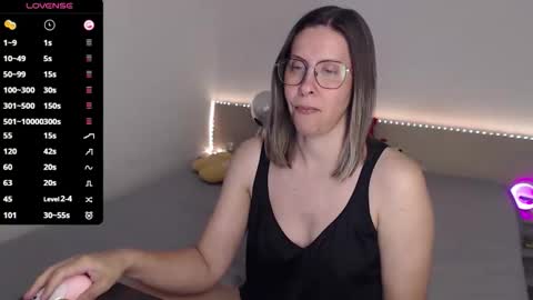 Snapshot of justmexy7 chatting on 06-05-26, 03:40 Julie online show from 06-05-26, 03:40