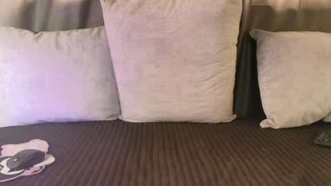 Snapshot of justneighborxxx chatting on 06-14-26, 08:11 Katt your neighborg online show from 06-14-26, 08:11