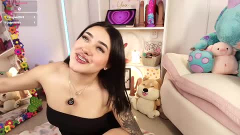Emy online show from 04-30-26, 01:56