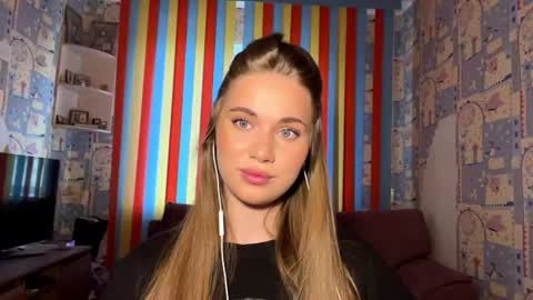 Melissa online show from 06-17-26, 04:26