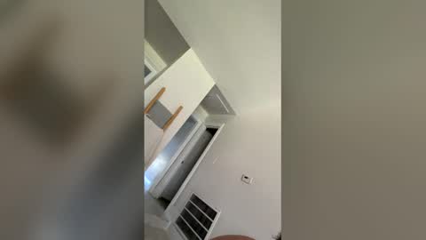 jveezy9575 online show from 03-04-26, 04:35