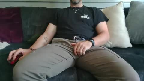 Snapshot of k00fler_08 chatting on 05-27-26, 09:56 koof online show from 05-27-26, 09:56